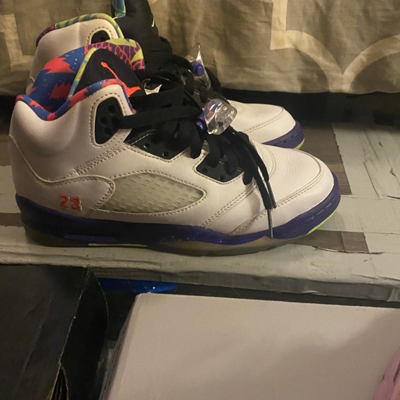 Jordan’s - Picture 2 of 3